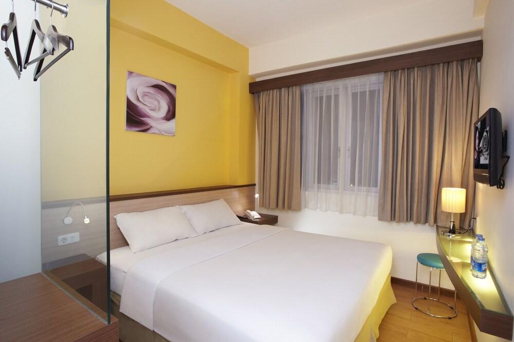 Nite & Day Jakarta - Mangga Besar Eksteriør billede